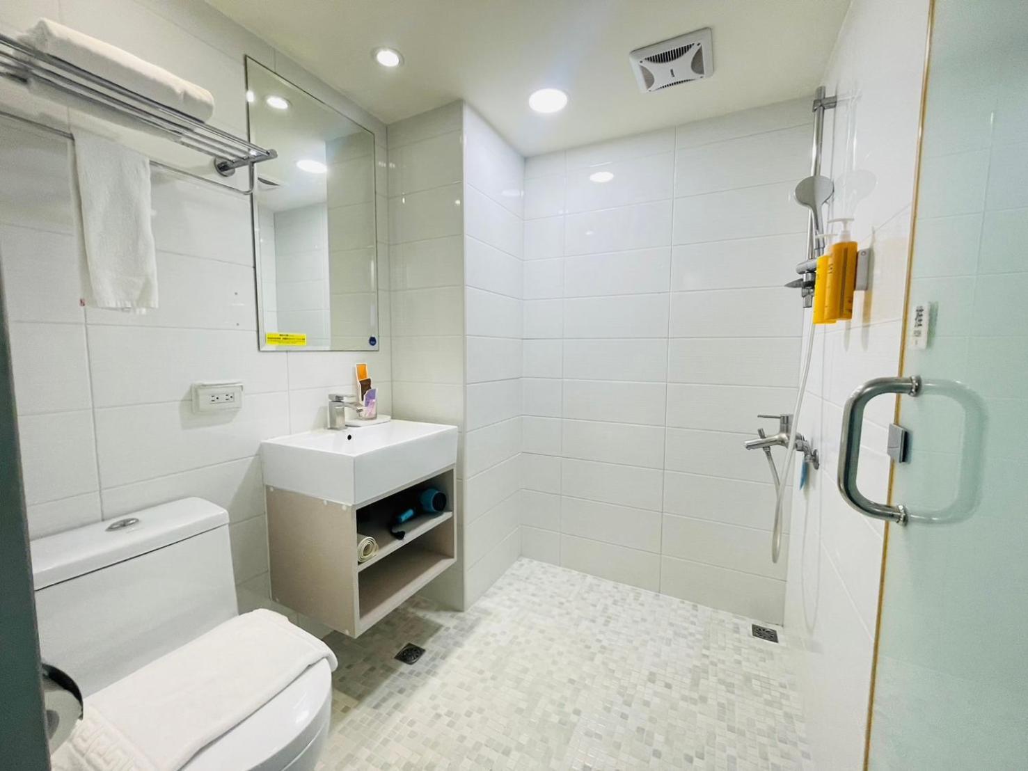 Hotel Leisure 台中輕行旅 Εξωτερικό φωτογραφία