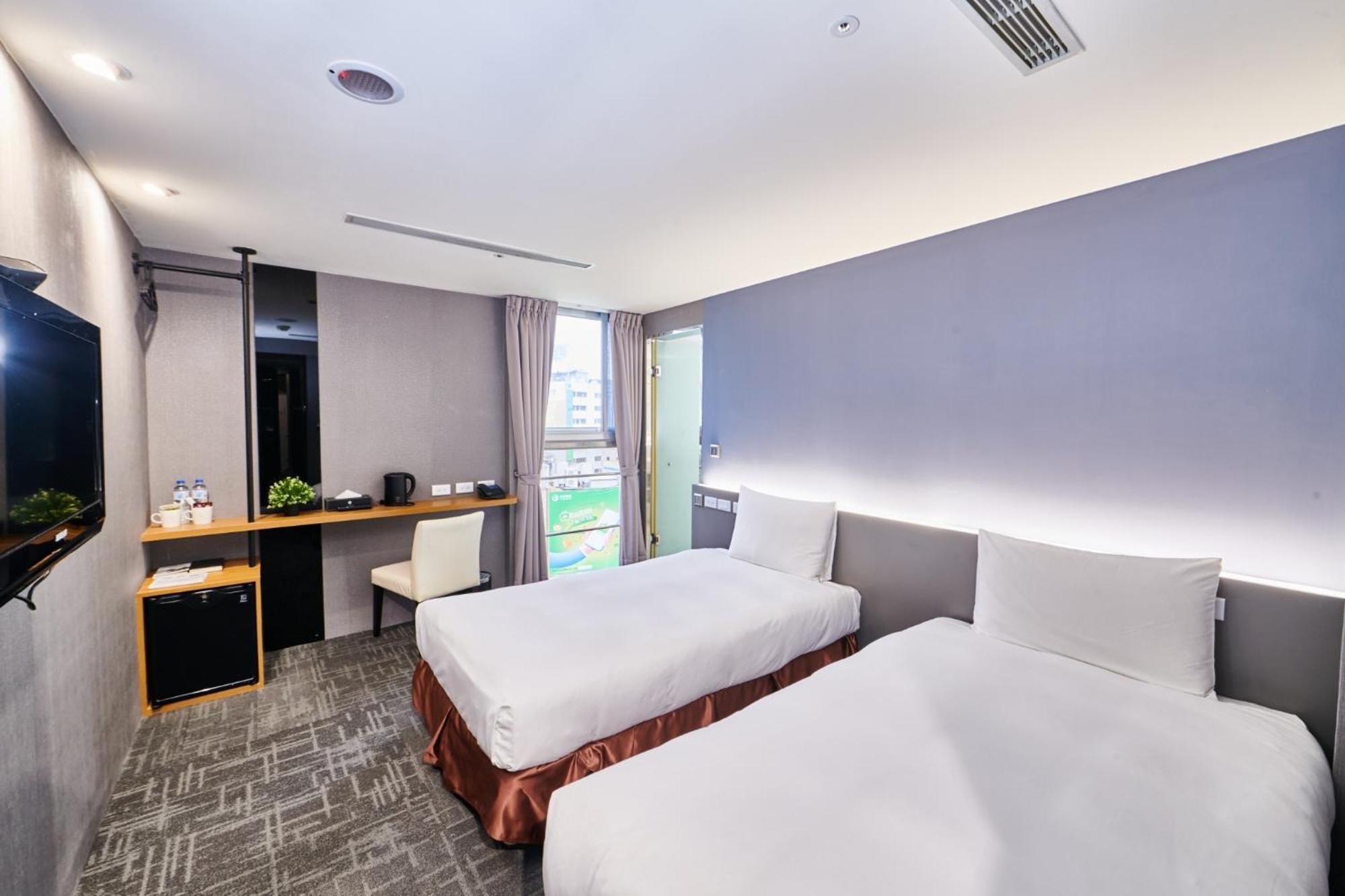 Hotel Leisure 台中輕行旅 Εξωτερικό φωτογραφία