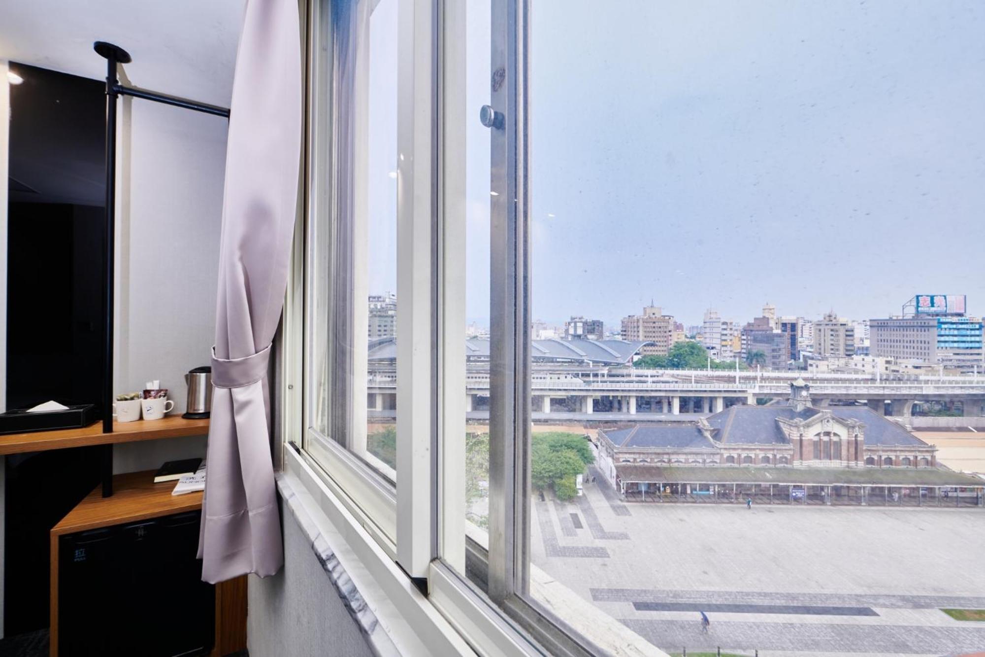 Hotel Leisure 台中輕行旅 Εξωτερικό φωτογραφία