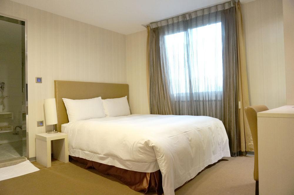 Hotel Leisure 台中輕行旅 Εξωτερικό φωτογραφία