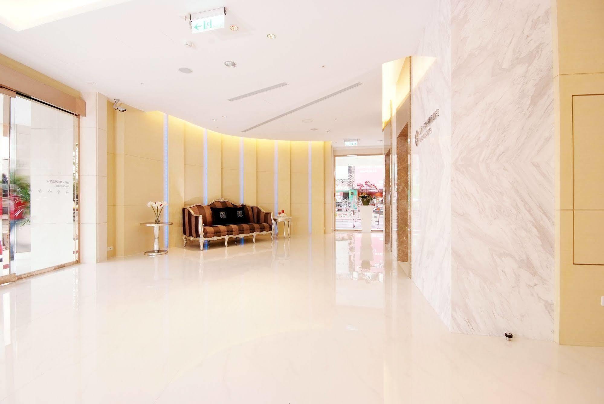 Hotel Leisure 台中輕行旅 Εξωτερικό φωτογραφία