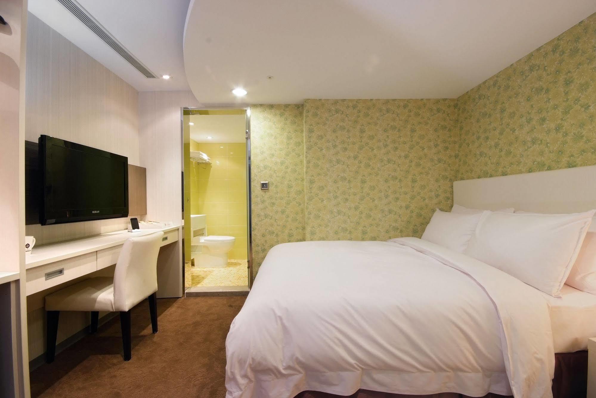 Hotel Leisure 台中輕行旅 Εξωτερικό φωτογραφία