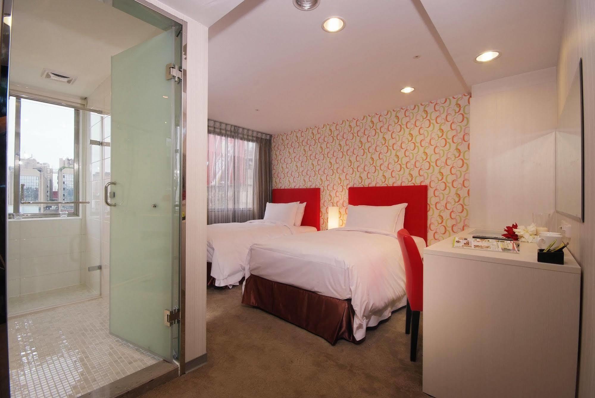 Hotel Leisure 台中輕行旅 Εξωτερικό φωτογραφία